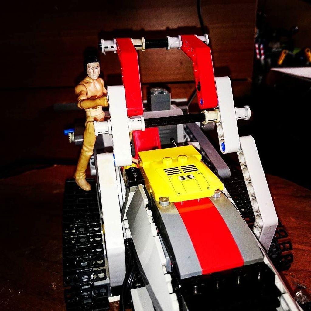 Insta_Lego's tweet image. ift.tt/24T3FA3 - lumpawaroo - #lego #technic #powerfunctions #myowncreation #micreacion
