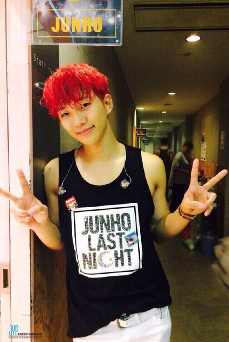 2pmaya8383's tweet photo. 名古屋１日目🐧
ひとりで参戦🐧🐧
楽しみで仕方ない🐧🐧🐧
#JUNHO #2PM #HYPER https://t.co/ePAOY2Viwm