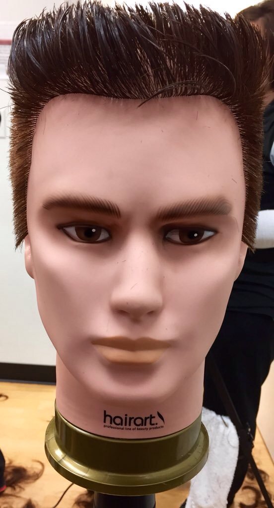 DDDogga's tweet image. 😂😂👌👌this tweet looks like your #headmodel ✂️💇@FemBOMB I look fwd to having my feathers coiffed by u