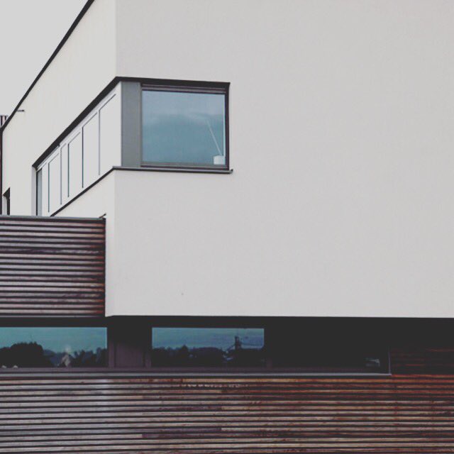 Inwallstukadoor's tweet photo. Modern architecture with crepi plastering. By Inwalls. #architecture #architect #plastering #crepi #pleisterwerken https://t.co/mWfAy89CSk