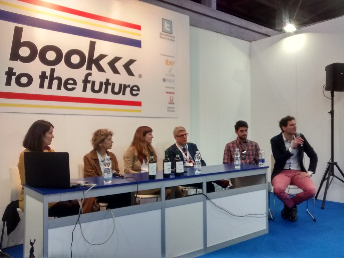PerfectBook_it's tweet photo. #SalTo14 Eccoci, inizia #ReadYourLife a @booktofuture: parliamo di libri, lettura emozionale, social e vini https://t.co/7JjatWjVIG