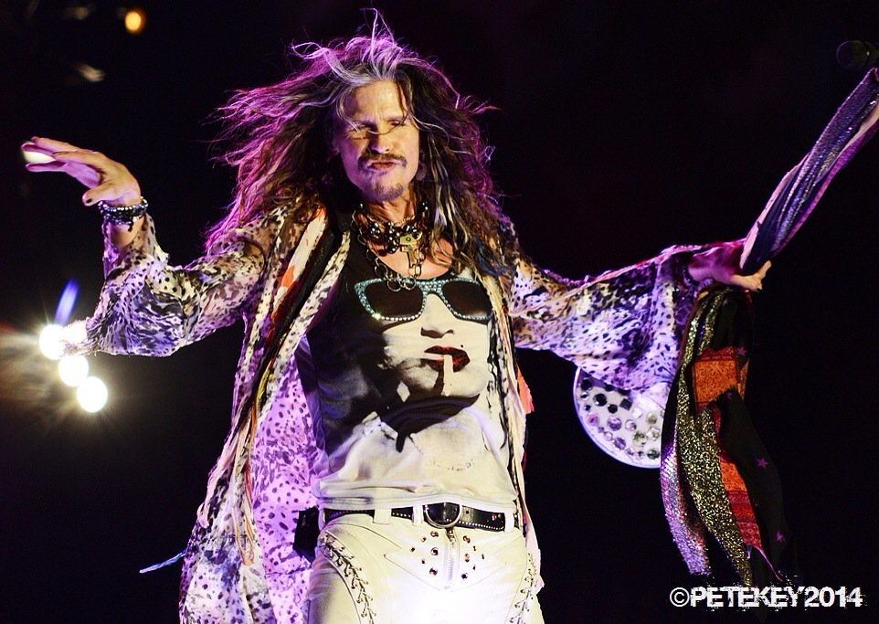 pkey2112's tweet photo. .@DownloadFest #memories #downloadfestival shot for @ConcertBlogger #DL2012 #DL2014 #thehomeofmetal @IamStevenT https://t.co/XvQxXKs9Ne