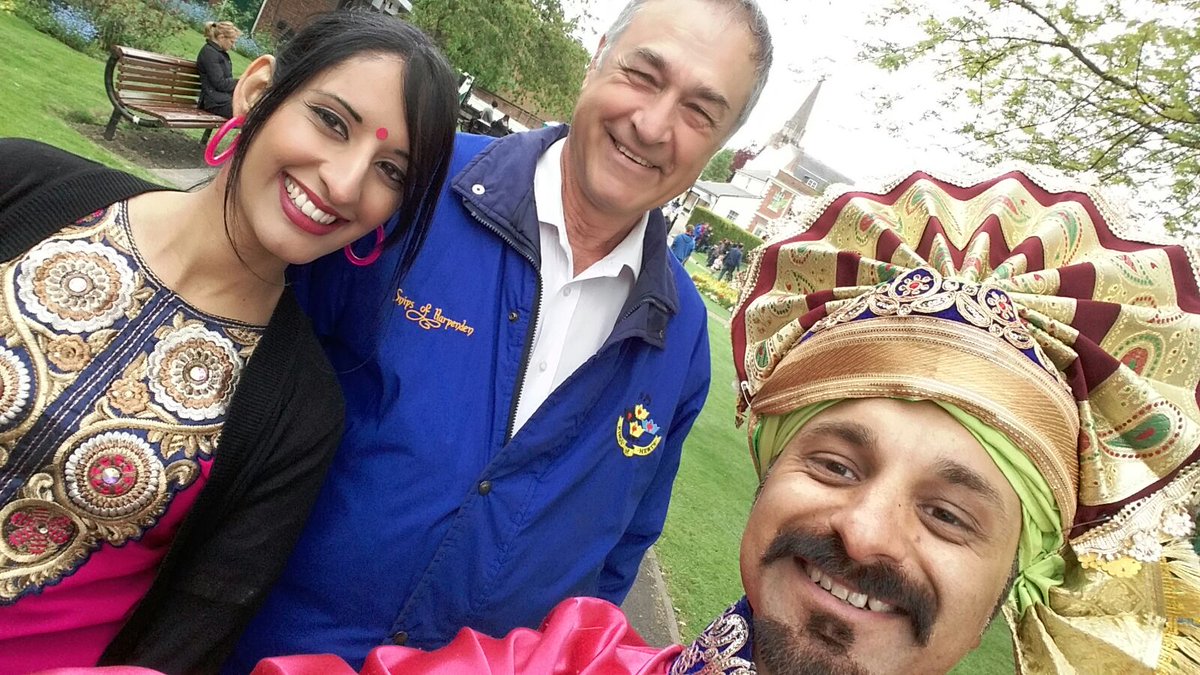 sohankailey's tweet photo. @AboutDunstable #Aroundtheworldfestival #DunstableEvents #artsfestival #familyfestival #bhangra #bollywood #india https://t.co/c8dQuAAZG5