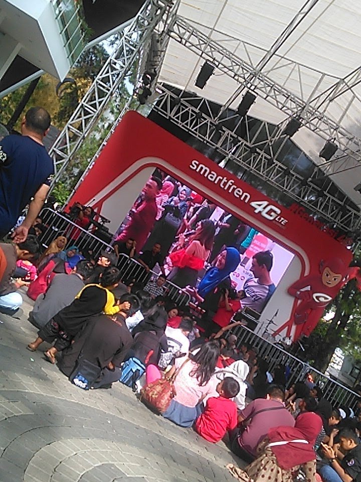 RefanTubagus's tweet photo. #Generasi4G @smartfrenworld https://t.co/T0u1xGh97x