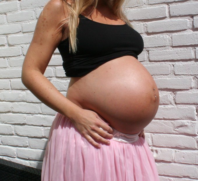 #33weken #pregnant https://t.co/Lkte6gJXZC<a href="/tag/33weken"class="tags">#33weken</a><a href="/tag/pregnant"class="tags">#pregnant</a>
