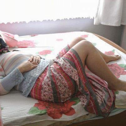 Benim karım işte dün beni yatakta bekledi soydum sutyenli çektim sonra siktim