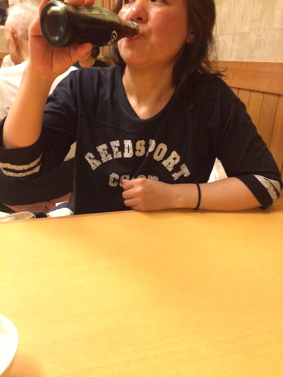 LN1p1's tweet photo. 仕事の疲れを癒しに月の湯♨️
懐かしい瓶コーラ👍🏻
最高〜くぅ〜😊 https://t.co/rZLgyjWnau