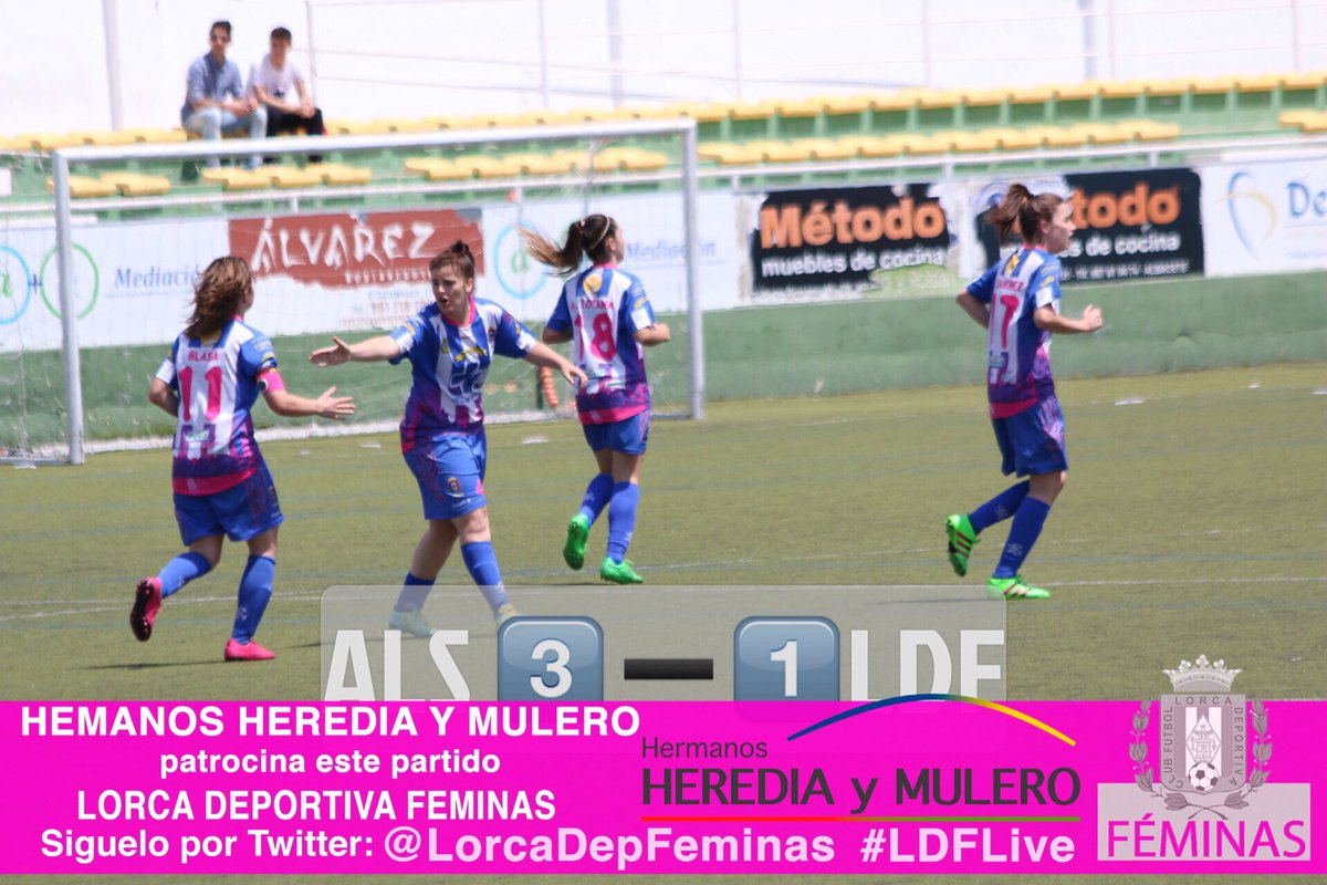 LorcaFeminas's tweet photo. El #lorca recorta con gol olímpico de @andreatotana en #Albacete
@Albasit_Feminas 3️⃣➖1️⃣ @LorcaDepFeminas #LiveLDF https://t.co/tRVhKEAEfR