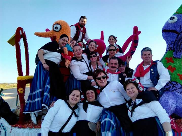 ElMonton_Yecla's tweet photo. Con la carroza 'Espabila, que nos vamos de fiesta' hemos obtenido... ¡un séptimo premio infantil! 🎉 #SanIsidroYecla https://t.co/PWWWqpVTjM