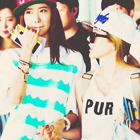 yoona__lim93's tweet photo. Happy Birthday Sugar baby ~ 😘 https://t.co/GUev6B8NMH