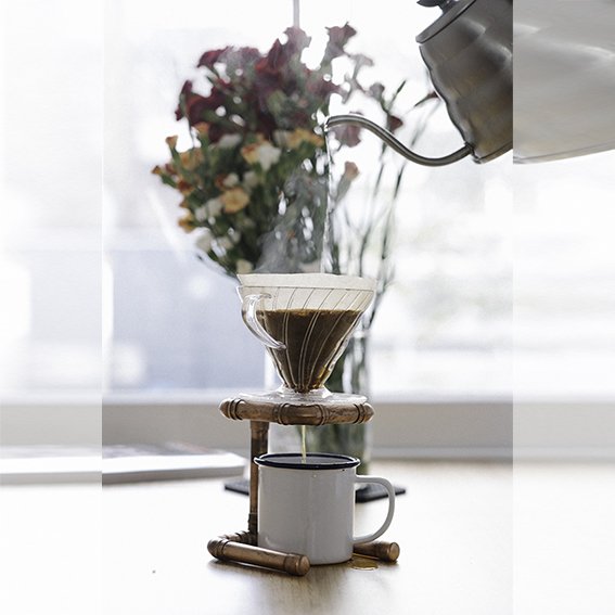 Dwindl_Design's tweet image. 1-Cup Coffee Pour-Over Stand - £25 - etsy.com/shop/Dwindl. #coffee #coffeelover #craft #handmade #design #dwindl