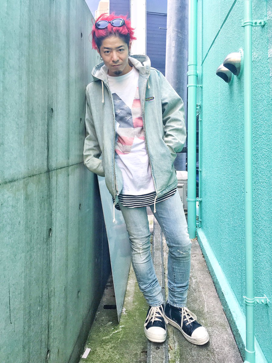 高木琢也 Ocean Tokyo代表 今日の服 トップス Supreme ｔシャツ 424 パンツ 古着 靴 Rick Owens T Co 3leq3pbtix Twitter