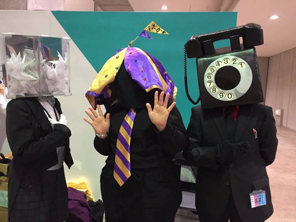yo_express_u619's tweet photo. そして主催のSQUARE×2と仲間たち。
初参加の私を温かく迎えてくださってありがとうございました。一緒に写ろうと誘ってくれたり、差し入れをくださったり、本当にお世話になりました。また出たいです(･ω･)ﾉ  #デザフェス https://t.co/JiZ8WAnWYM