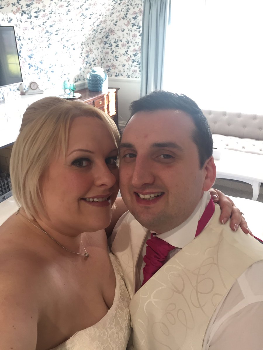 VAtwill's tweet image. Wedding day selfie!