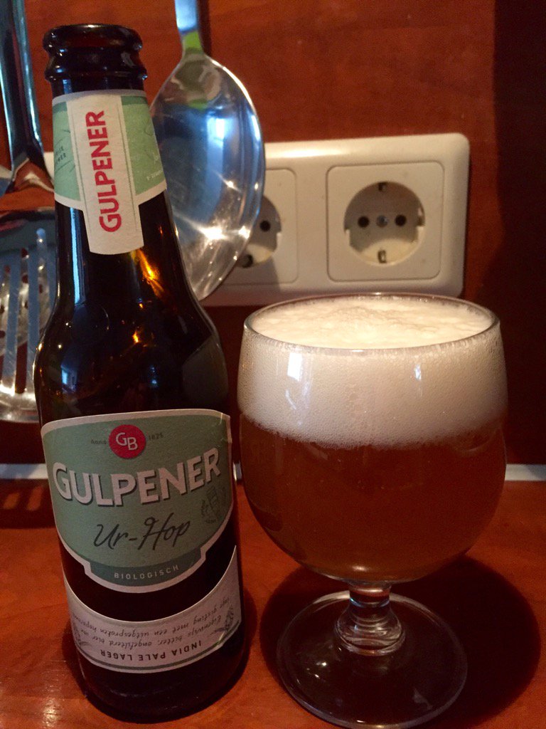 Martin1960's tweet photo. Eindelijk thuis, na een avontuurlijke reis met liefst 4 treinen... 😳 Nu eerst een biertje! 😉 #Gulpener #UrHop https://t.co/usTLn19zj2