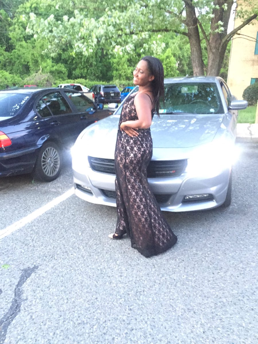 lil_nataa's tweet image. #FlowersProm2k16