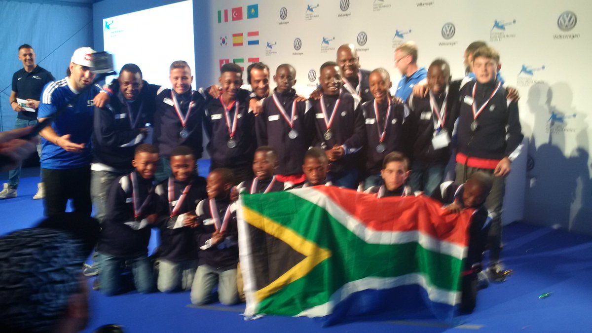 VolkswagenSA's tweet photo. Team South Africa receiving their medals at the #VWJuniorMasters closing ceremony. Very competitive side! Well done! https://t.co/Dn2Tjzvqcy