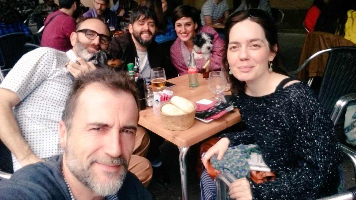 losabsur2's tweet photo. Compañías hermanadas celebrando #SanIsidro2016 @balconconvistas @Es_Montgomery y @losabsur2 en amor y compañía 🙌❤️ https://t.co/qBUXYhgdWX