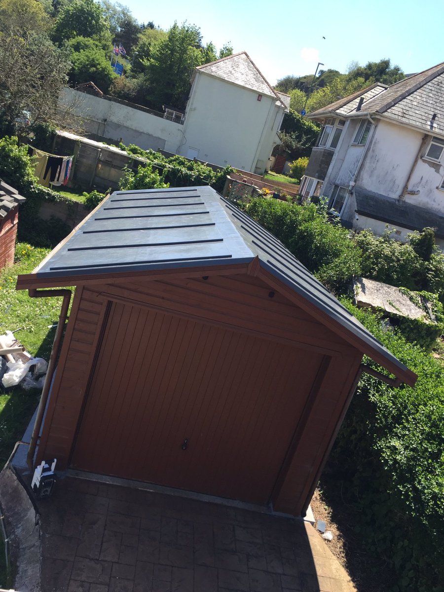 Daniel Russell tweet media