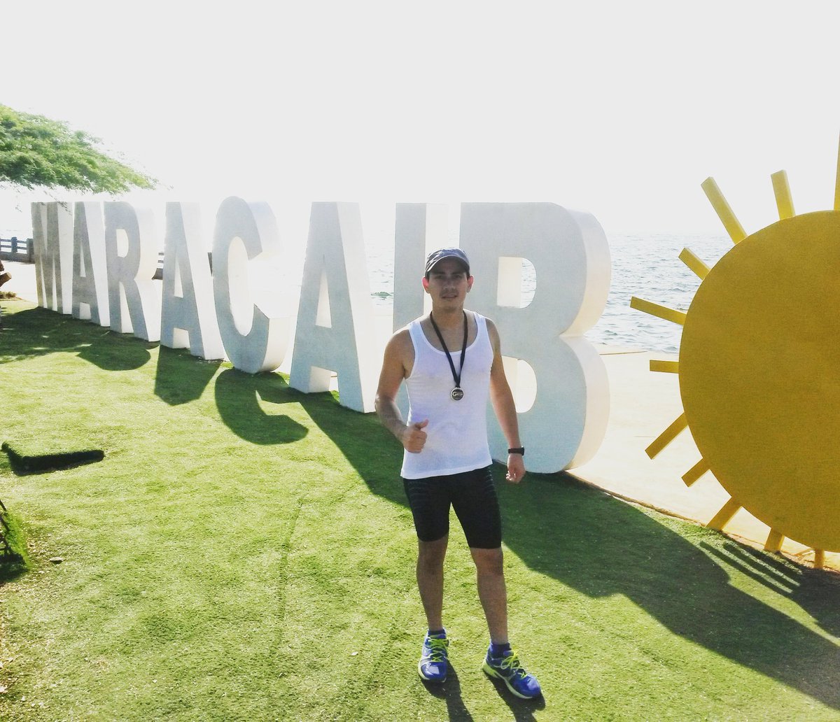 Florezjc's tweet photo. #10K #Carrera  #mcborock2016 #GatoradeMcboRock @gatoradevzla @hipereventos #running #SoyMaratonista 😆👏👏🏃 https://t.co/jmr5jtbIxB
