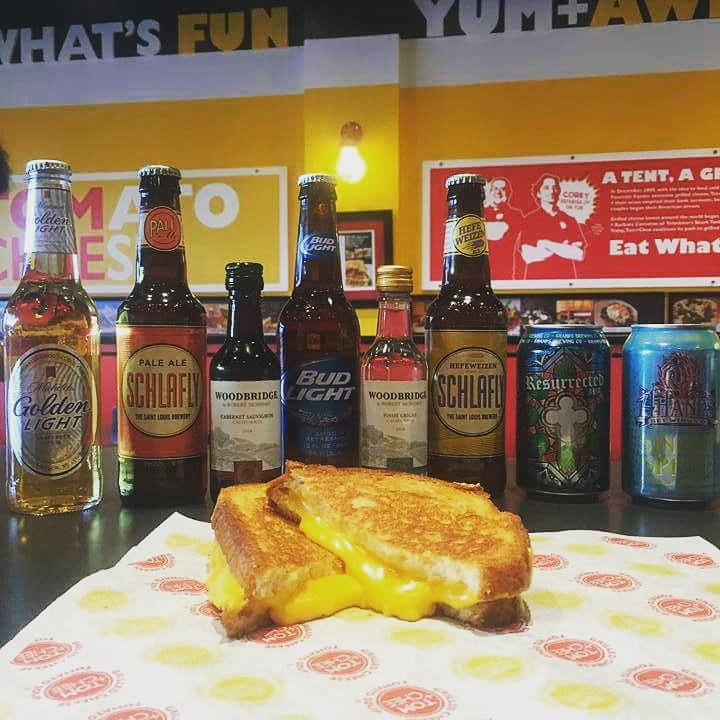 TomCheeOFallon's tweet photo. Watch Blues game @TomCheeOFallon . $1.50 Buds and $2.00 Shaflfy during games! https://t.co/SYfy2ixAzf
