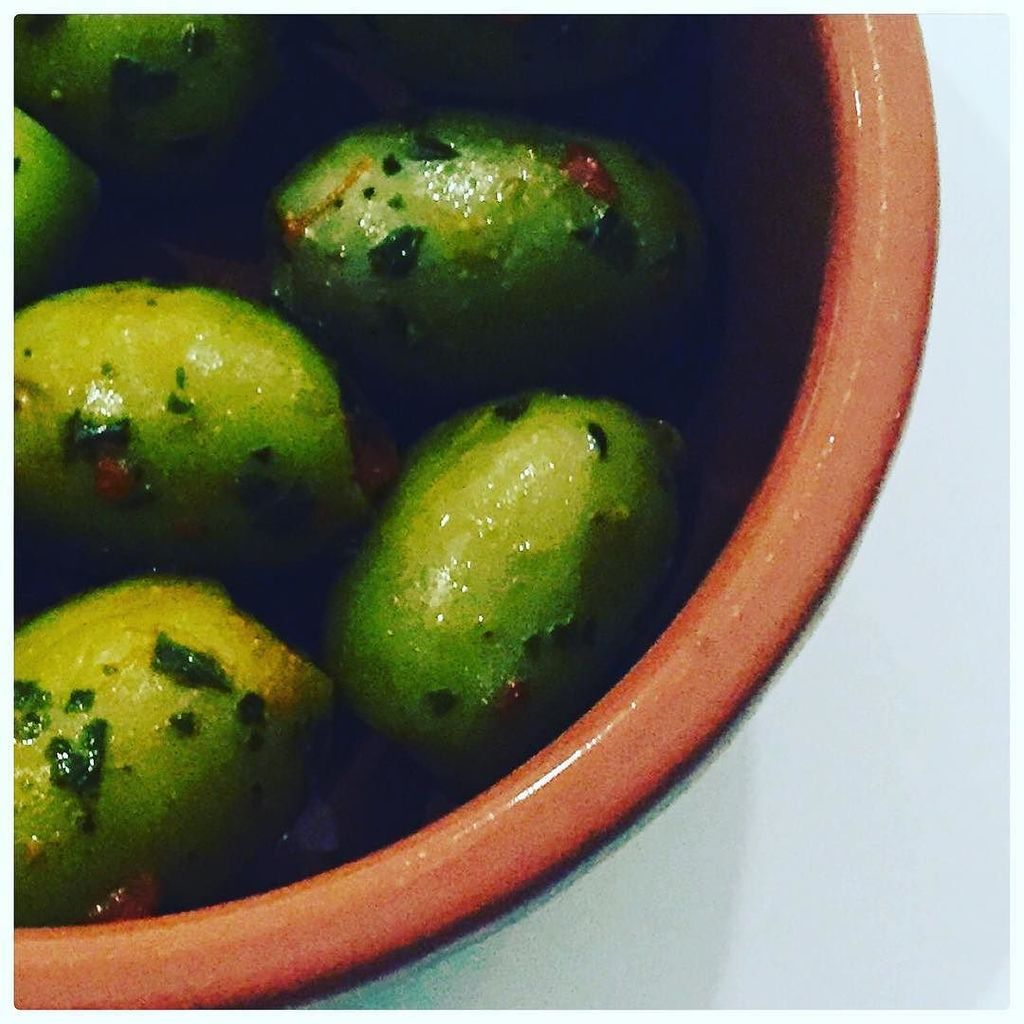 fitnesscurious_'s tweet photo. Instagram pic by: @my90dayssspl4n. "15.05.16 🗓 C2•D11•SNACK 1
OLIVES!!!! #thebodycoachcycle2 #cycle2 #cycletwo #C2 … https://t.co/8liRxiWUs6