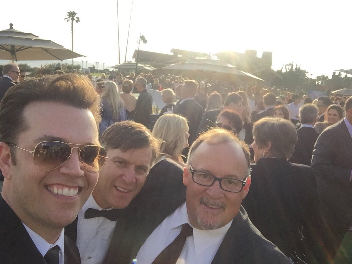 lucashoge's tweet photo. Great night at a charity event with the Dana Point crew! #lucashoge #risingstar Shea Center theraputic riding https://t.co/zqZ59RkVRB