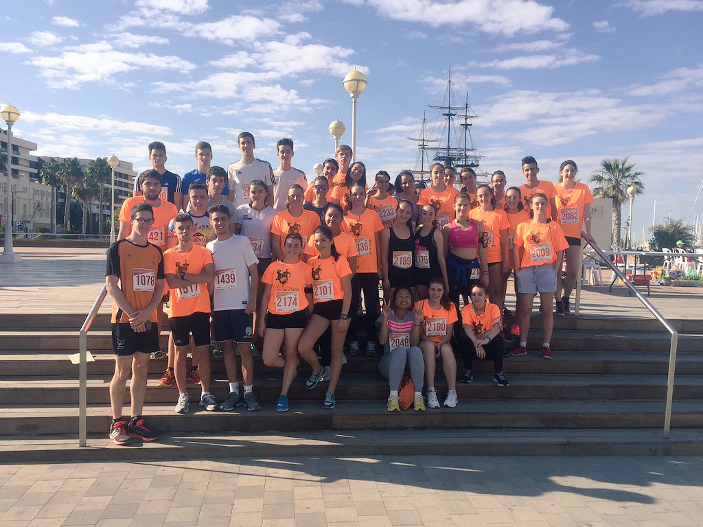 IESCapDelAljub's tweet photo. #1BAT Equipazo! Estupenda actuación de los #aljubitoRunners #IESCapdelAljub Nos llevamos 1er puesto en 5k👩🏼 y 10k👦🏻 https://t.co/3M4EhDGl64