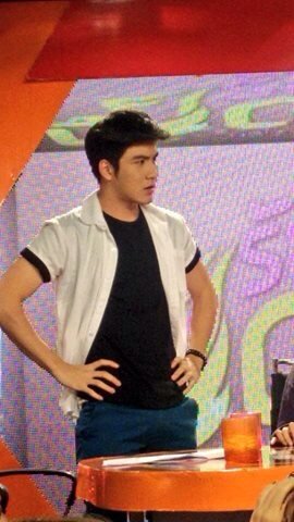 riafayrish's tweet photo. @jirakitth why your so handsome urggghh 💋💋💋 https://t.co/1ZxtMBHK2j