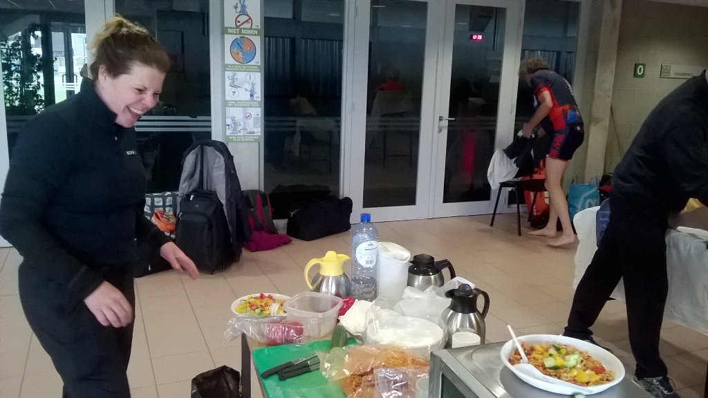 Ropa208PZH's tweet photo. Niet alleen de lopers zijn belangrijk. Je kan niet zonder #verzorgers #roparun25 #rrteam208 https://t.co/q3ekWBQhpn