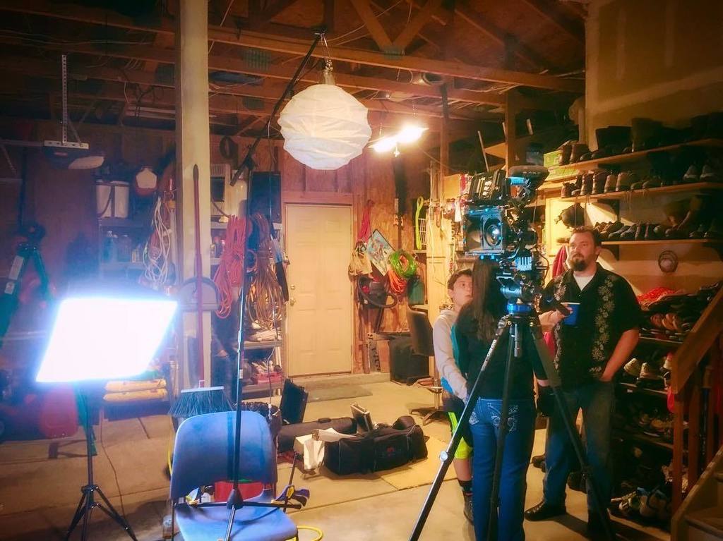 SkycraftStudios's tweet photo. A fun night on set. 
#videoproduction #filmmaking #sonya7sii #a7sii #onset #acting #fun #skycraftstudios https://t.co/7abiOvAHnG