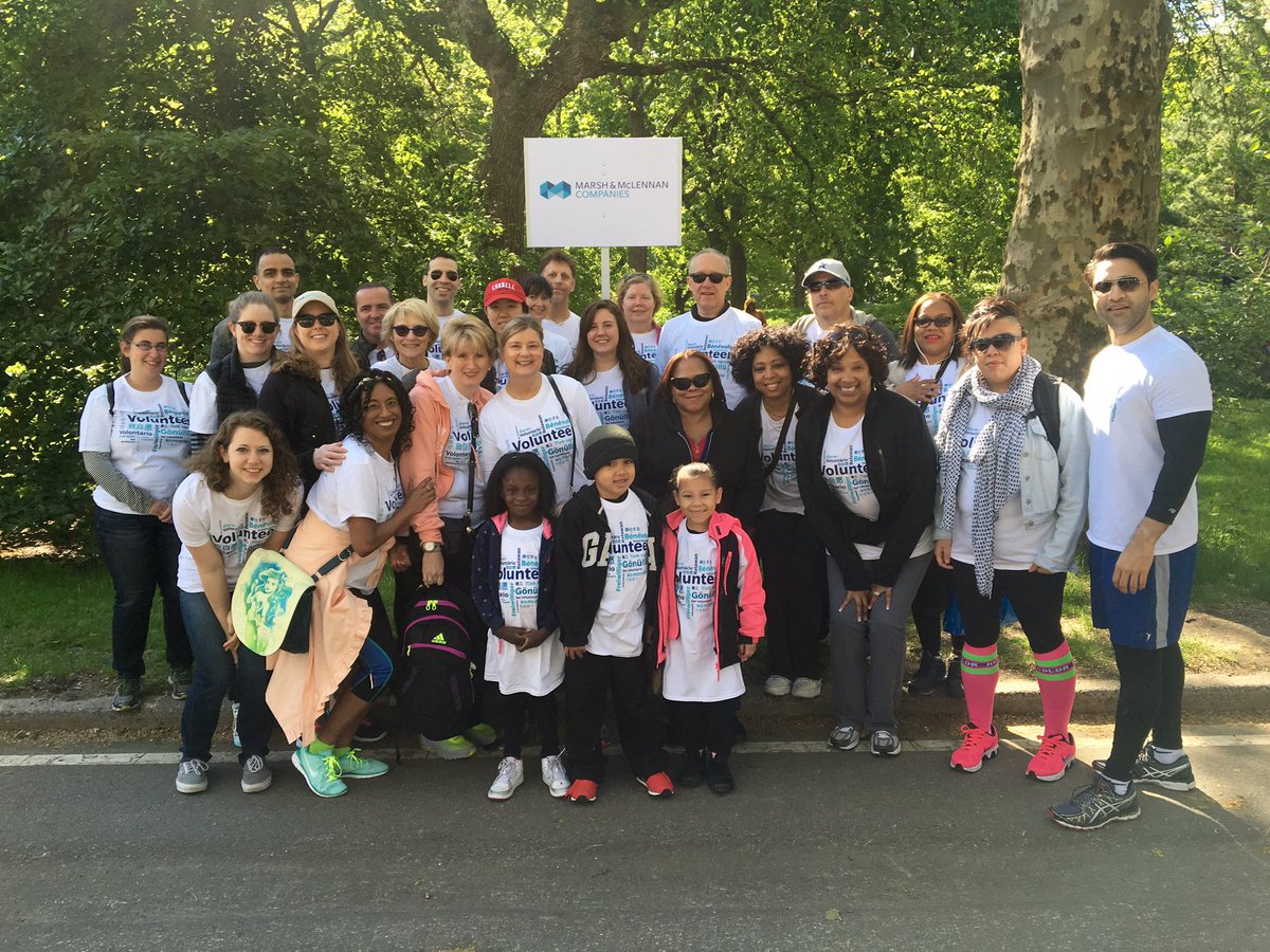 EricaHoffNY's tweet photo. Team MMC is on the move! @MMC_Global @mercer @MarshGlobal @OliverWyman @GuyCarpenter #aidswalkny #volunteer https://t.co/KcZviaHY4Q