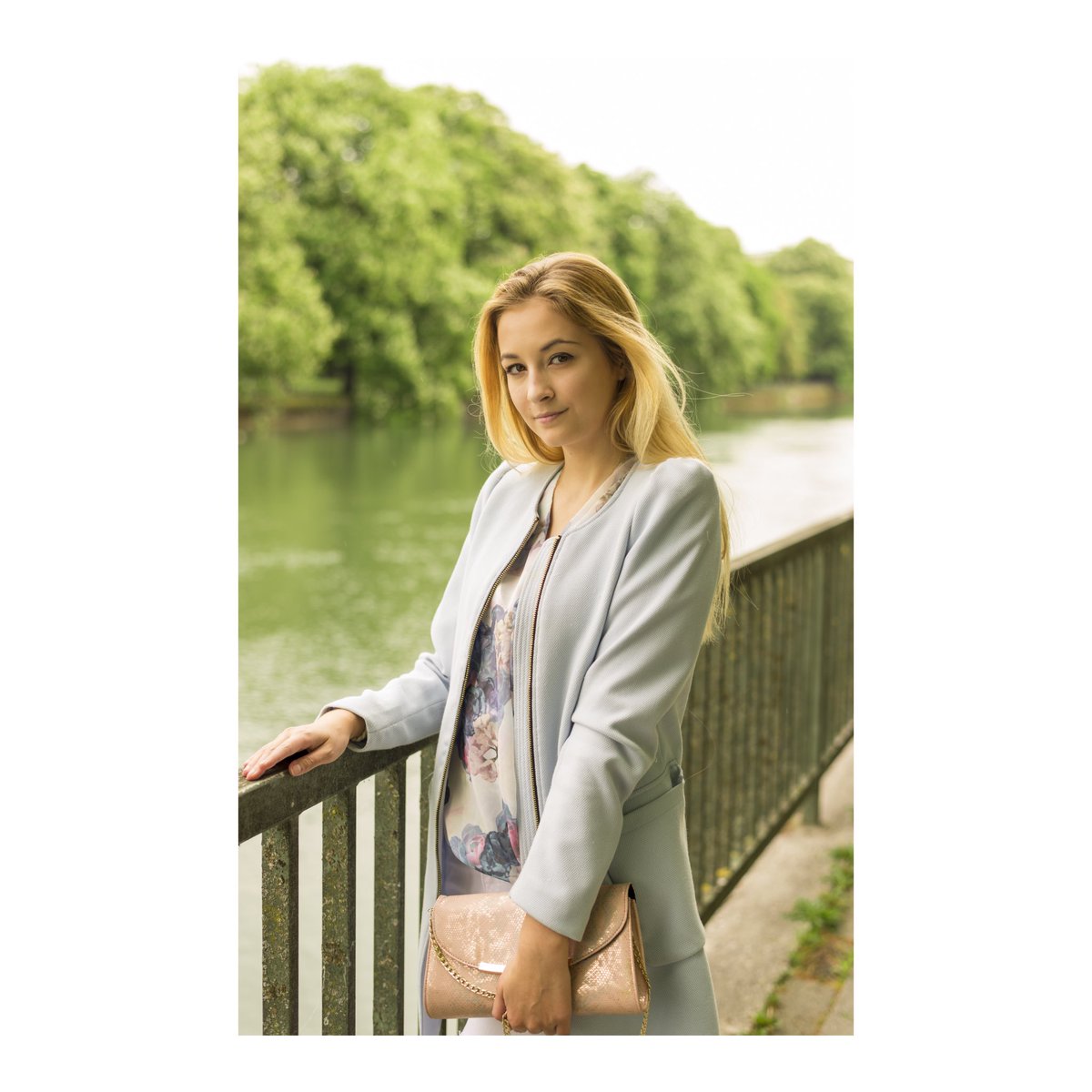 ImageIconEurope's tweet photo. When it's kind of #spring but not really...jacket @hm https://t.co/IjEKpQelFm