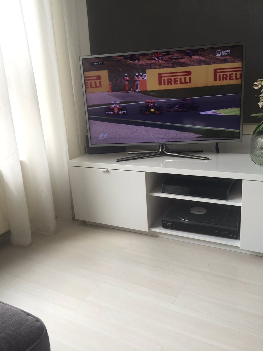 marloesbartelds's tweet photo. Go max!! #spannend #formule1 #gomax https://t.co/RSaYL5P82V