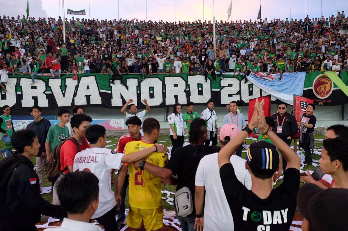 Sudah lama stadion GSJ tidak bergelora seperti hari ini. 
Menang 5-0 
#sriwijayafc