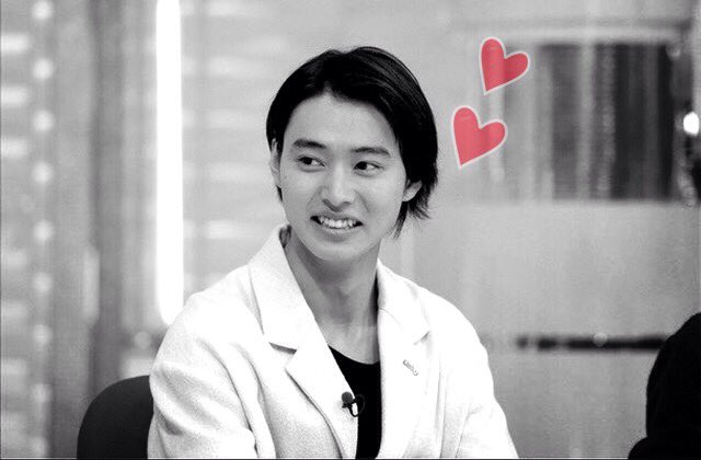 pmnftehsj's tweet photo. 賢人くんにとっても癒されました🙈��
30分って短いよ。
もっとやって欲しい🙏 https://t.co/wrWtrExTfK