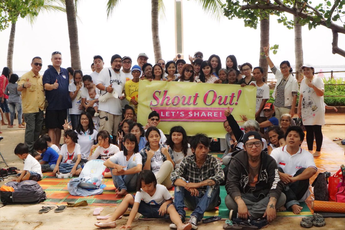 FunDay w/the volunteers&amp;kids.lama ga ke #ancol baru nyadar tiket masuk pantai aja kok mahal?buat gratis <a href="/sandiuno/">Sandiaga Salahuddin Uno</a> :(