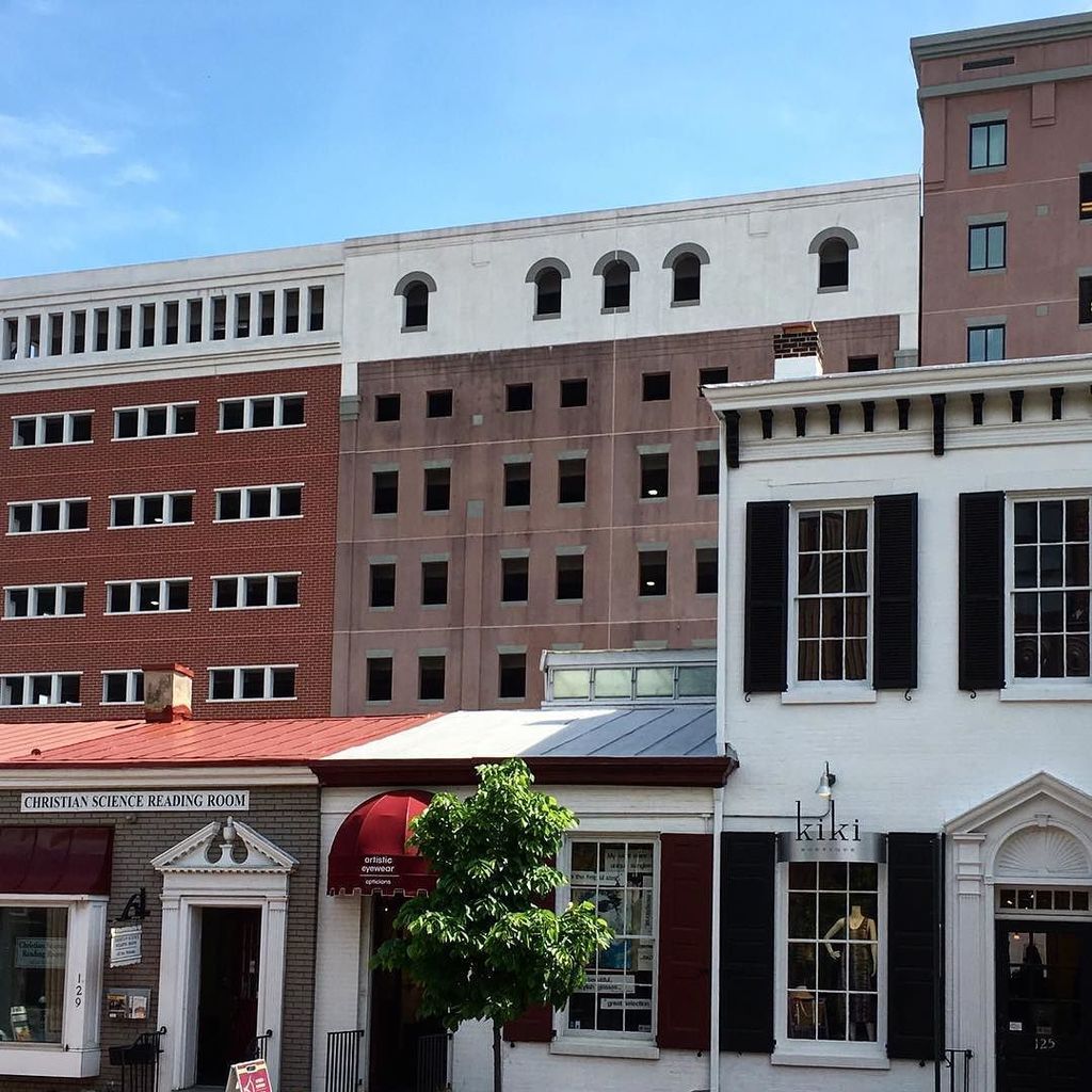 irenomis's tweet photo. Eclectic architecture in West Chester, PA. #city #architecture #streetphotography #westche… https://t.co/w6e3cTzTGo https://t.co/ZYxqhbFcOR