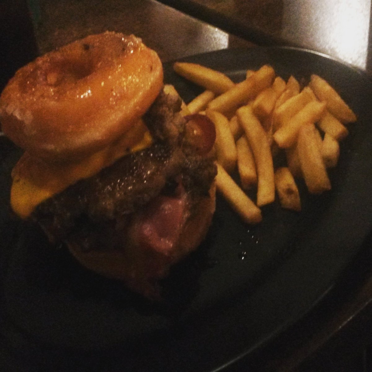 codenameiam's tweet image. #lateupload #lutherburger #zarks