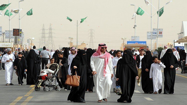 RTarabic's tweet photo. #السعوديون ينبذون #الق��لية و #الإسراف
#اسأل_أكثر
https://t.co/zCyieT2SLf https://t.co/lVc16yCZB2