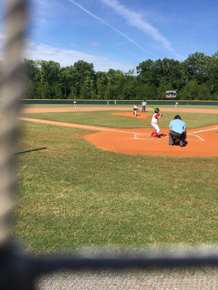 MikeWickline's tweet photo. Day two at Burns Park #arbaseball https://t.co/di6nswEOQT