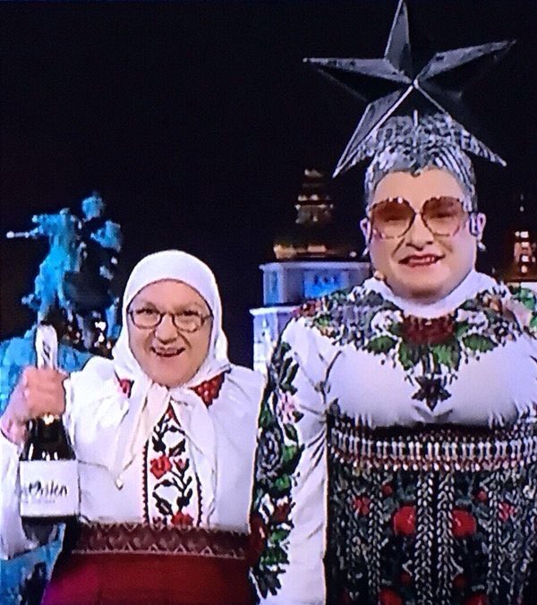 SamDreaRusia's tweet photo. Chequen cual es la diferencia entre los presentadores
Ucrania👎🏻
Rusia👍🏻
#Eurovision 
😂 https://t.co/3OosOR7bBt
