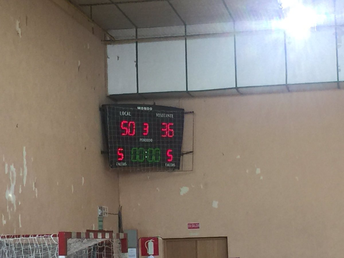 CbOnzonillaServ's tweet photo. Final del tercer cuarto !  Vamos #SiSePuede #GoWarriors #onzonillaserviclima https://t.co/44oK5kvIOG