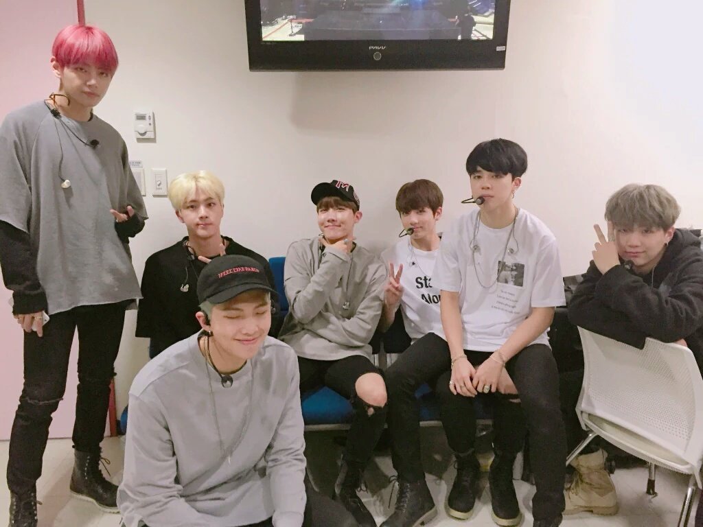 iChxmpxx96's tweet photo. [ 📌 160515 #방탄소년단 ]
#BTS13thWin 
#FIRE3rdWin 🔥🔥🔥🔥 https://t.co/hToOJPa5d9