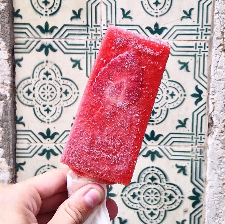 foodb0t_tweets's tweet image. Vem aí o calor!
Sempre que fores a um restaurante, café ou bar, leva-nos contigo com a hashtag #lisboapontocome par…