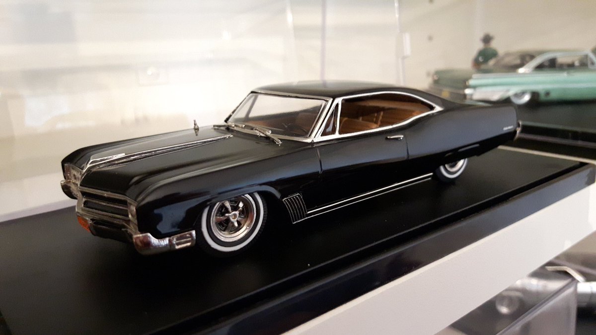 BAMModelcars's tweet photo. Off the workbench / #Buick #Wildcat 2 door hardtop / made some new wheels / happy with it. #BrooklinModels 1/43 https://t.co/9eYtCrcJRF