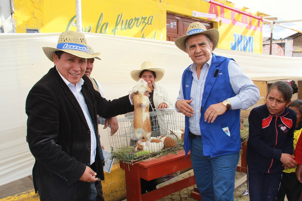 ManuelLLempenC's tweet photo. Feria tiene por objetivo promover la activa participación de agricultores, ganaderos, artesanos y agroindustriales https://t.co/HSJMHeuV11