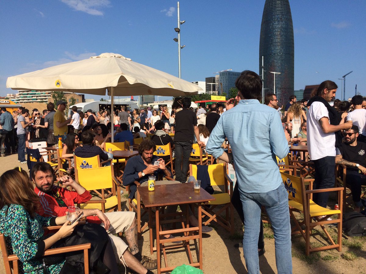 Regicoya's tweet photo. 4000 persones gaudint de la tercera edició @SoundEatBCN a la Plaça de les Glòries @btvnoticies https://t.co/P03TaS9lug
