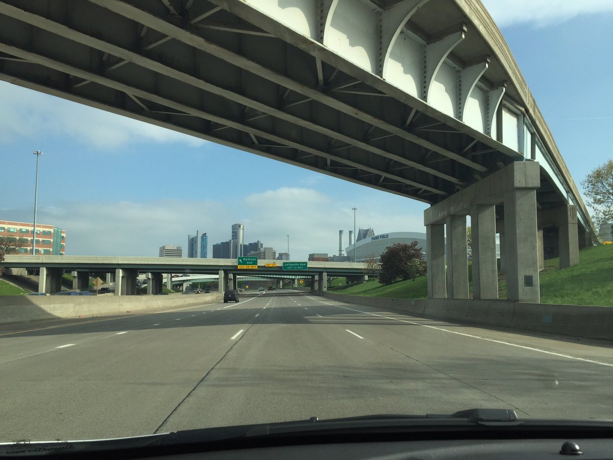 YellowCruiser's tweet photo. Testing TomTom CURFER in the Motor City #CURFER #TomTomCURFER https://t.co/5uR6NMz4md