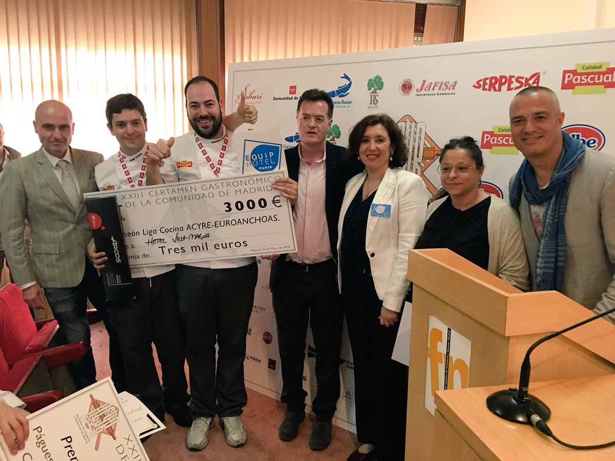 Enhorabuena a <a href="/DiegoTirados/">Diego Tirados</a> y <a href="/j_moyano/">Javier Moyano</a> del @HotelVillaMagna por el título de #MejorCocinero #Madrid #ligadecocina